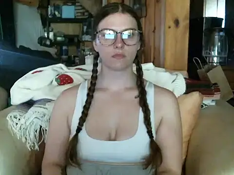 katie kitten38 online show from April 2026 06:00:01 PM