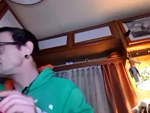 Snapshot of Steveschaw chatting on October 2025 02:08:01 AM Steveschaw online show from October 2025 02:08:01 AM