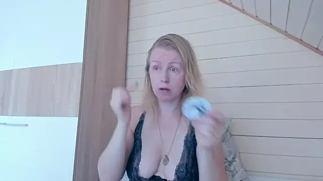 Snapshot of I_AM_MILF chatting on July 2026 06:36:01 AM I AM MILF online show from July 2026 06:36:01 AM