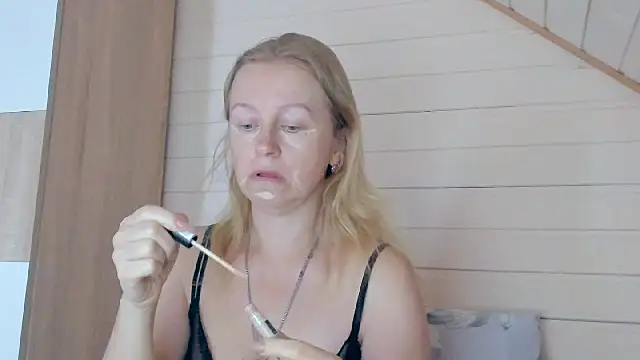 Snapshot of I_AM_MILF chatting on July 2026 06:37:02 AM I AM MILF online show from July 2026 06:37:02 AM