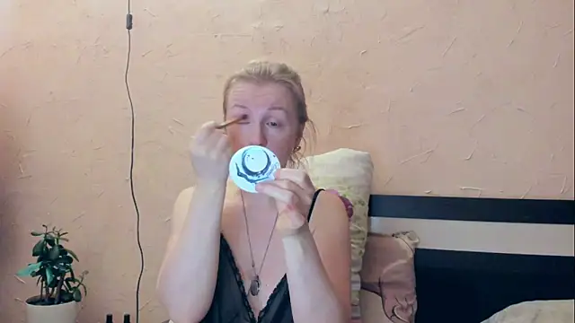 Snapshot of I_AM_MILF chatting on May 2026 07:26:01 AM I AM MILF online show from May 2026 07:26:01 AM