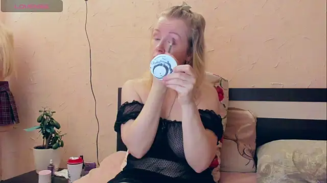 I AM MILF online show from April 2026 07:20:02 AM