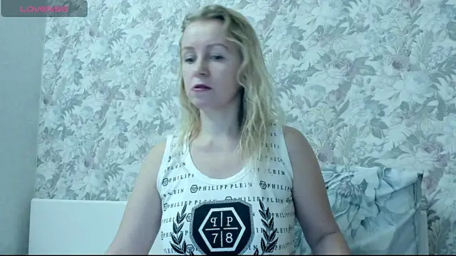 I AM MILF online show from December 2024 05:55:02 PM