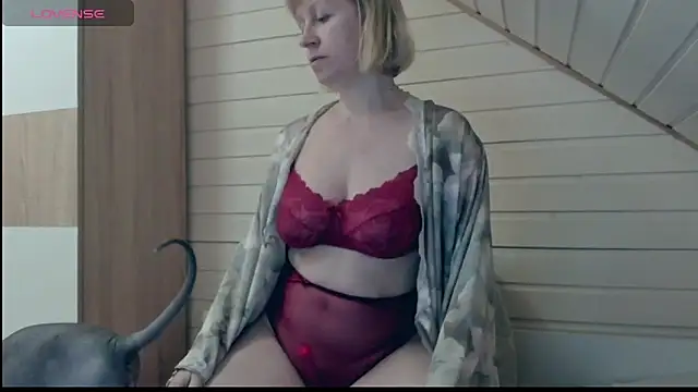 I AM MILF online show from March 2025 06:17:02 PM