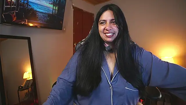 Snapshot of coraline_latin chatting on April 2026 12:31:02 PM coraline latin online show from April 2026 12:31:02 PM