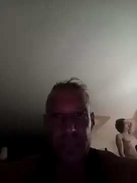 AthleticWomenizer2 online show from May 2026 09:19:01 PM