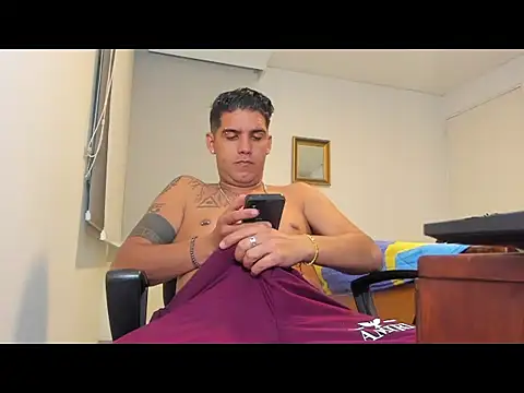 Zack Grey online show from November 2025 03:32:02 AM
