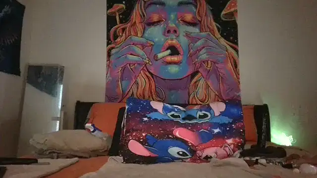 Snapshot of EnticingAaliyah chatting on October 2025 09:04:02 PM EnticingAaliyah online show from October 2025 09:04:02 PM