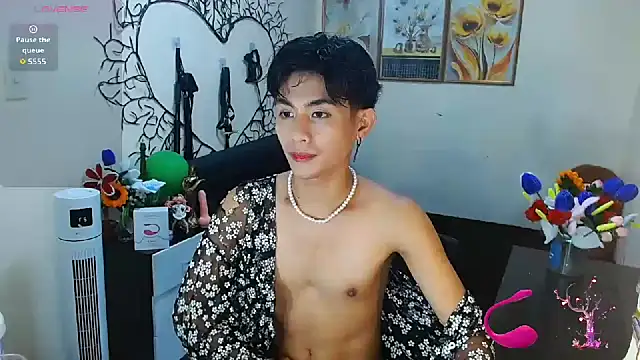 WildestTwink online show from October 2025 06:38:02 PM