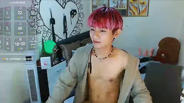 Snapshot of WildestTwink chatting on October 2025 06:44:01 PM WildestTwink online show from October 2025 06:44:01 PM