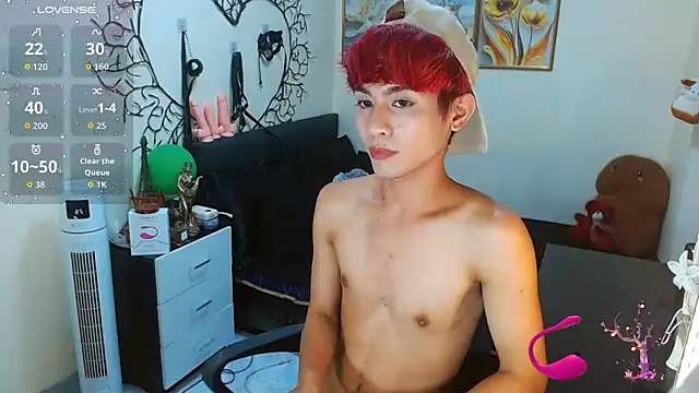 Snapshot of WildestTwink chatting on September 2025 06:14:02 PM WildestTwink online show from September 2025 06:14:02 PM