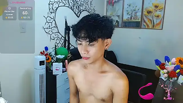 WildestTwink online show from October 2025 02:16:02 PM