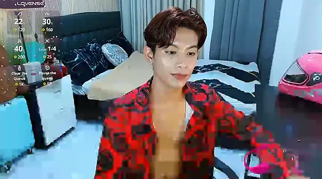 Snapshot of WildestTwink chatting on March 2025 10:45:02 PM WildestTwink online show from March 2025 10:45:02 PM