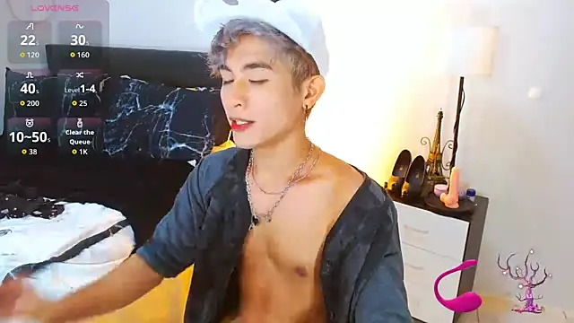 WildestTwink online show from April 2026 03:13:02 PM