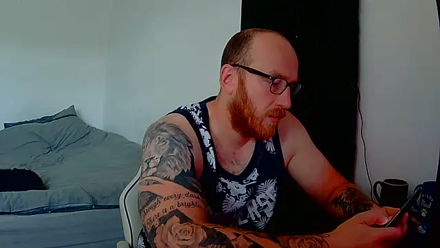 Snapshot of Tilerdadbod chatting on June 2026 09:04:01 AM Tilerdadbod online show from June 2026 09:04:01 AM