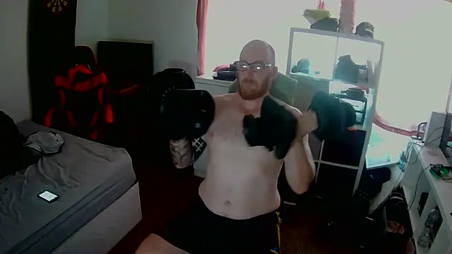 Snapshot of Tilerdadbod chatting on July 2026 04:40:02 PM Tilerdadbod online show from July 2026 04:40:02 PM