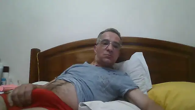 CarlosRocha73 online show from May 2026 12:47:01 AM