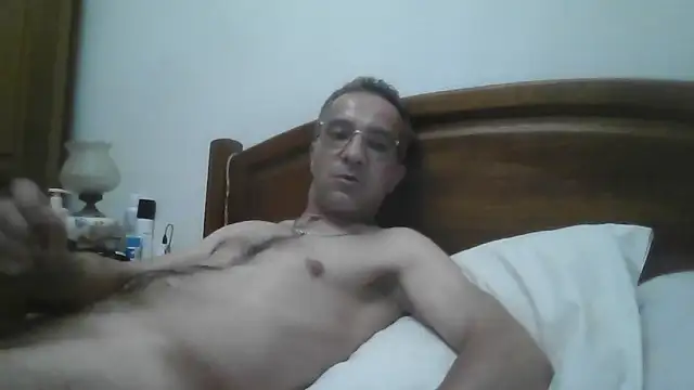 CarlosRocha73 online show from May 2026 01:16:01 AM