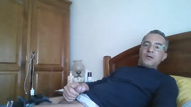CarlosRocha73 online show from May 2026 12:52:01 PM