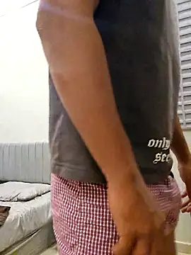 shakir12340 online show from February 2026 07:13:01 PM