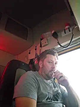 ktmtom247 online show from November 2025 11:43:02 AM