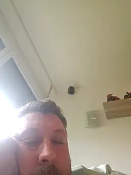 ktmtom247 online show from December 2025 08:28:02 AM