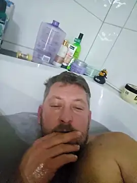 ktmtom247 online show from November 2025 11:59:02 AM