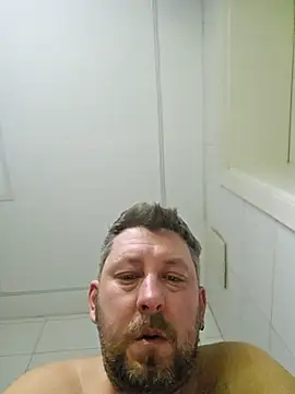 ktmtom247 online show from December 2025 02:33:01 AM