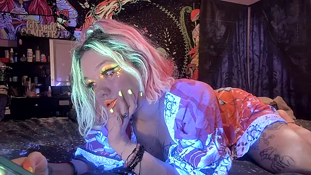 Snapshot of TEXASMARYYYJANE chatting on October 2025 11:46:02 PM TEXASMARYYYJANE online show from October 2025 11:46:02 PM