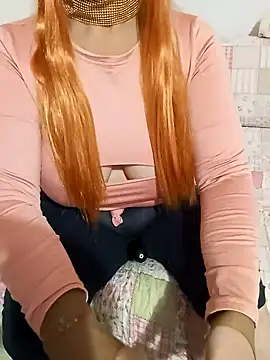 Snapshot of Missmaze chatting on December 2024 01:38:02 AM Missmaze online show from December 2024 01:38:02 AM