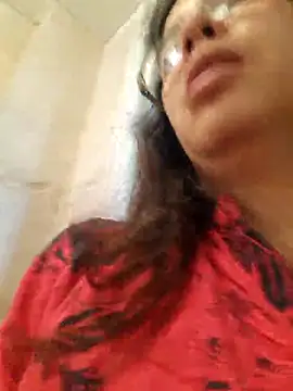 Snapshot of rposhta1991 chatting on June 2026 06:19:02 AM rposhta1991 online show from June 2026 06:19:02 AM