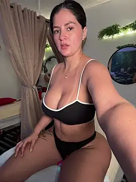 Snapshot of Carolina_Novoa chatting on April 2026 08:15:01 PM Carolina Novoa online show from April 2026 08:15:01 PM