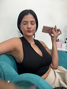 Snapshot of Carolina_Novoa chatting on February 2025 07:59:02 PM Carolina Novoa online show from February 2025 07:59:02 PM