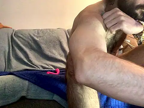 DrizzleMAN4187 online show from January 2026 12:42:01 PM