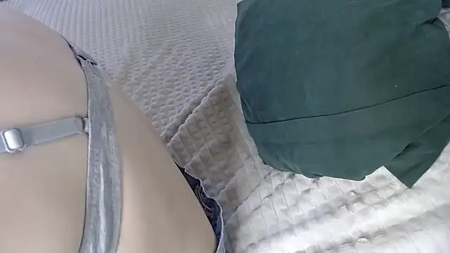 Kiradoll27 online show from November 2025 09:58:02 AM