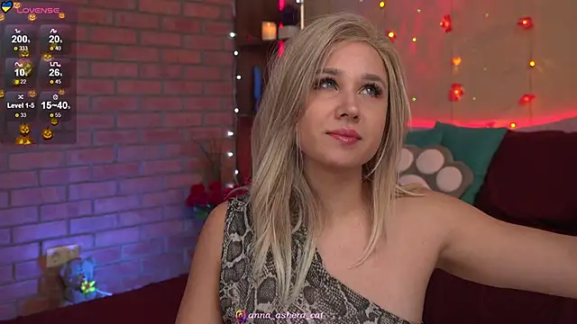 Ashera Cat online show from November 2025 07:18:01 PM