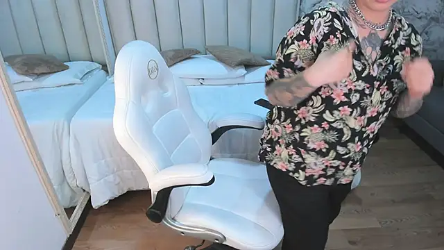 amy ink online show from October 2025 11:12:02 AM