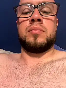 AlejoStrep online show from November 2025 05:41:02 AM