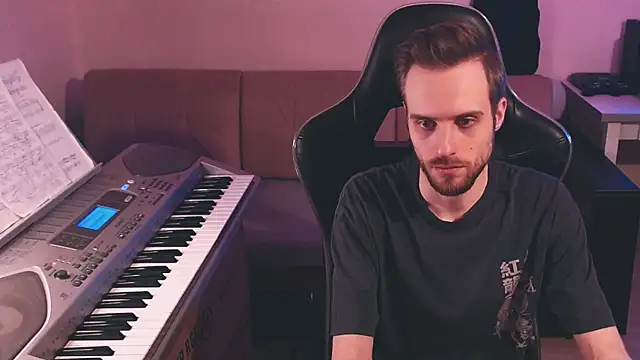 Sweetparker online show from November 2025 01:44:02 PM