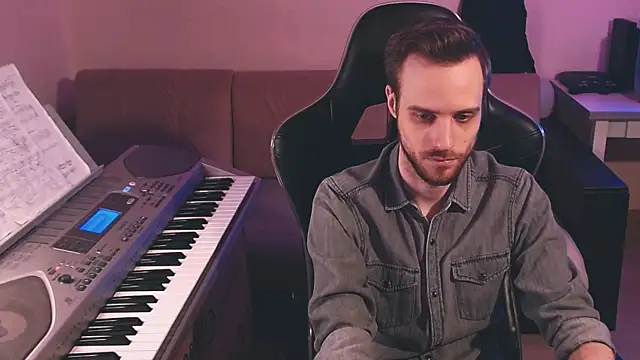 Sweetparker online show from November 2025 12:38:02 PM