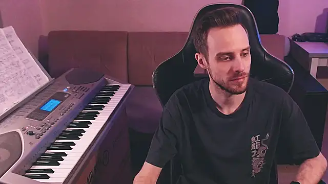 Sweetparker online show from November 2025 08:12:01 PM