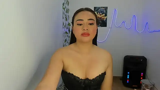 Snapshot of ReyleDoll chatting on September 2025 10:48:02 PM ReyleDoll online show from September 2025 10:48:02 PM