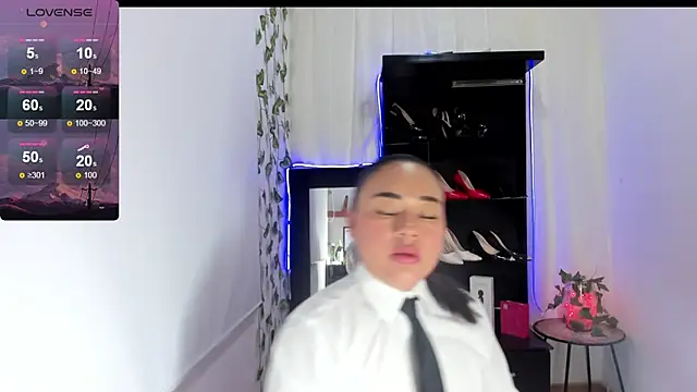 ReyleDoll online show from March 2026 10:17:01 PM