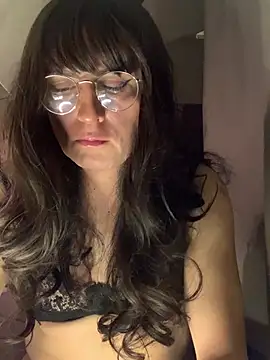 Snapshot of Chic_desire chatting on March 2026 08:27:02 PM Chic desire online show from March 2026 08:27:02 PM