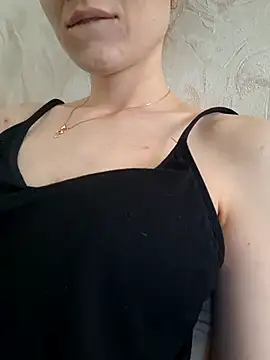 YogisticJuli666 online show from October 2025 06:36:02 AM