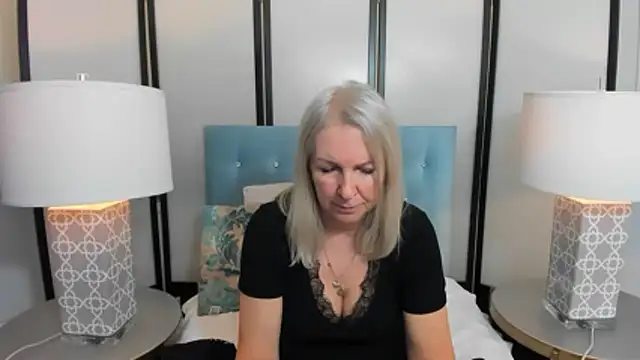 Snapshot of EricaTop chatting on January 2026 08:25:02 PM EricaTop online show from January 2026 08:25:02 PM