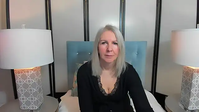 Snapshot of EricaTop chatting on February 2026 06:04:01 AM EricaTop online show from February 2026 06:04:01 AM