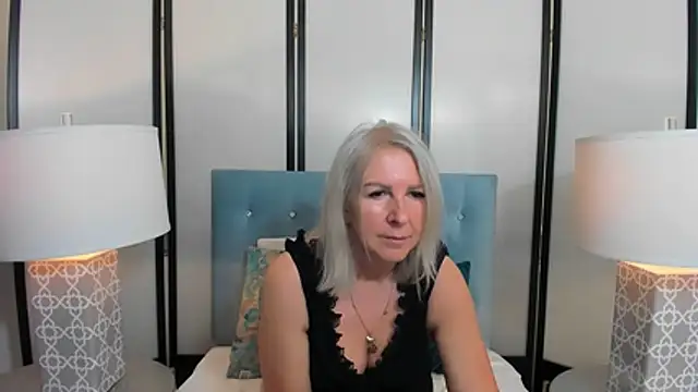 Snapshot of EricaTop chatting on June 2026 05:12:01 AM EricaTop online show from June 2026 05:12:01 AM