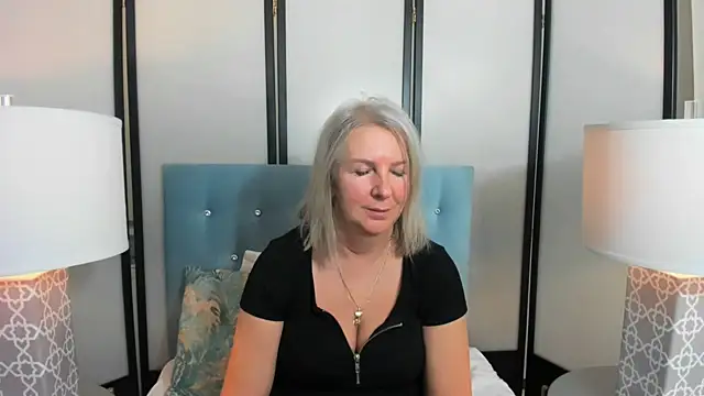 Snapshot of EricaTop chatting on February 2025 07:59:02 PM EricaTop online show from February 2025 07:59:02 PM