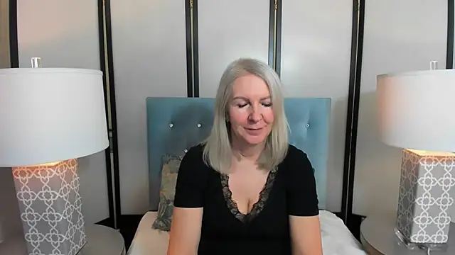 Snapshot of EricaTop chatting on February 2026 09:34:01 PM EricaTop online show from February 2026 09:34:01 PM